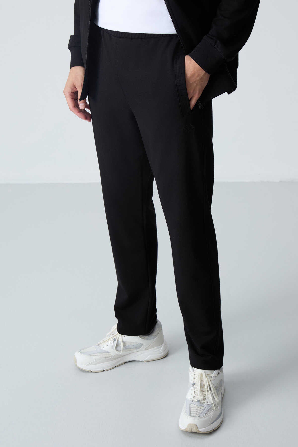 Men's Black Comfort Fit Tracksuit Set