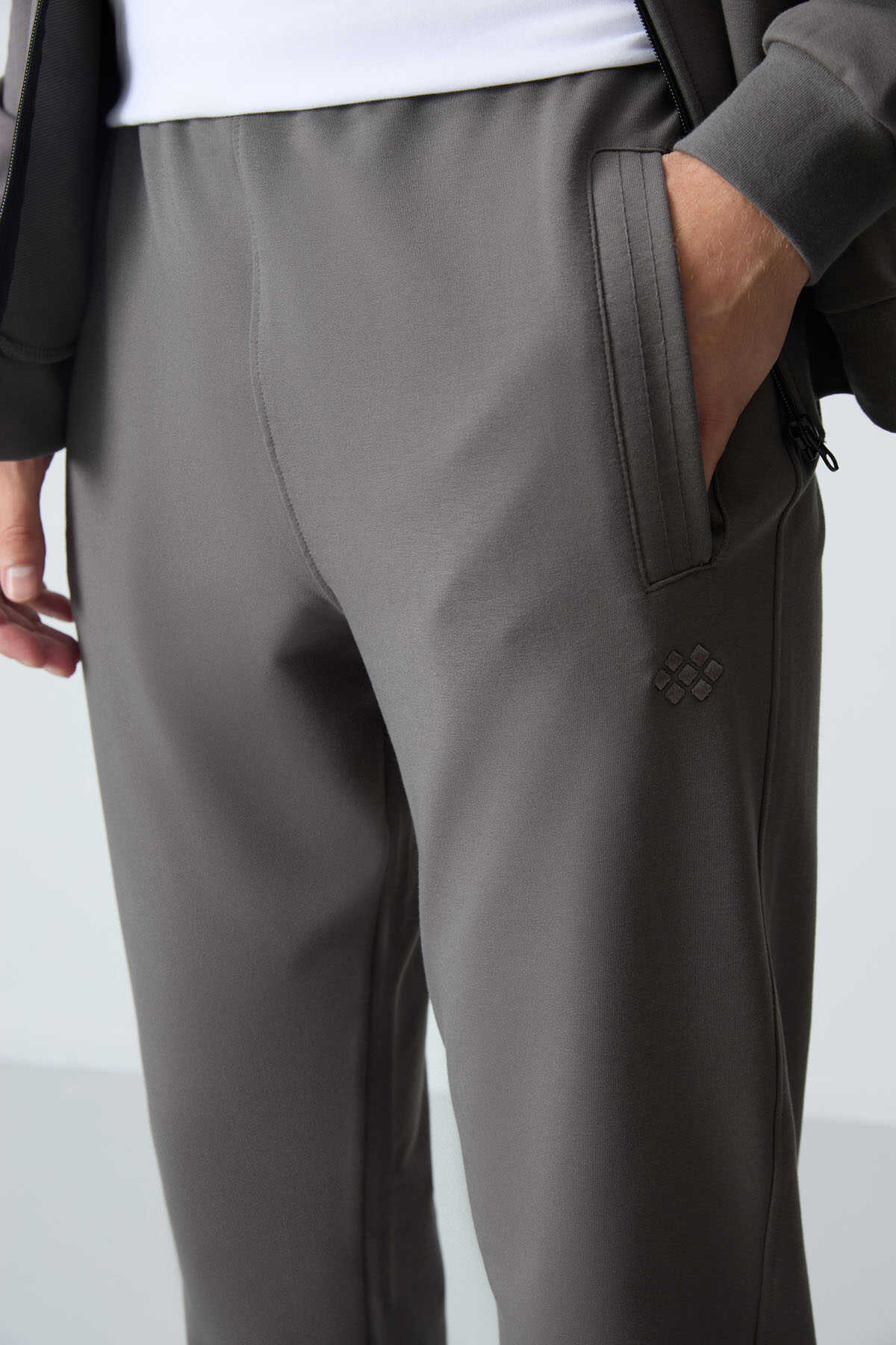 Men's Grey Comfort Fit Tracksuit Set