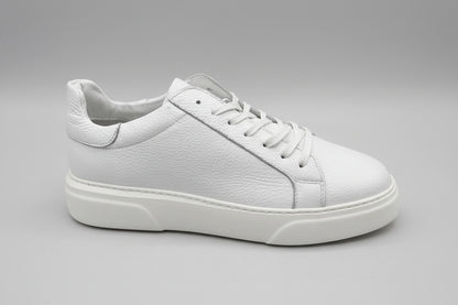 white casual sneakers for men