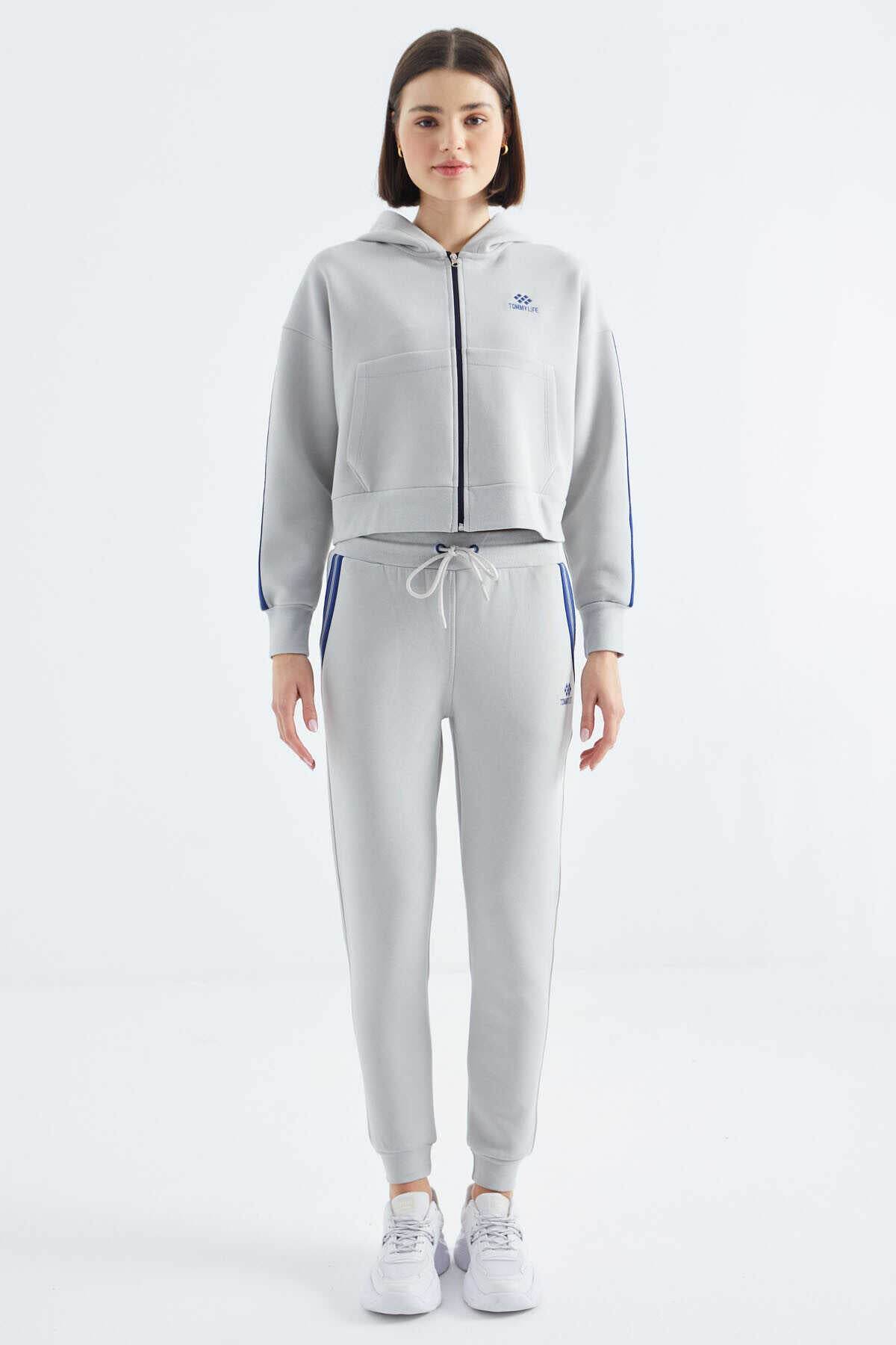 Women's Light Grey Zip-Up Tracksuit Set - SevendayShopping