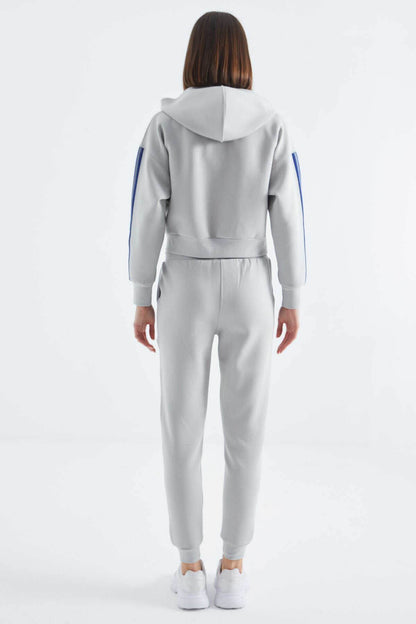 Women's Light Grey Zip-Up Tracksuit Set - SevendayShopping