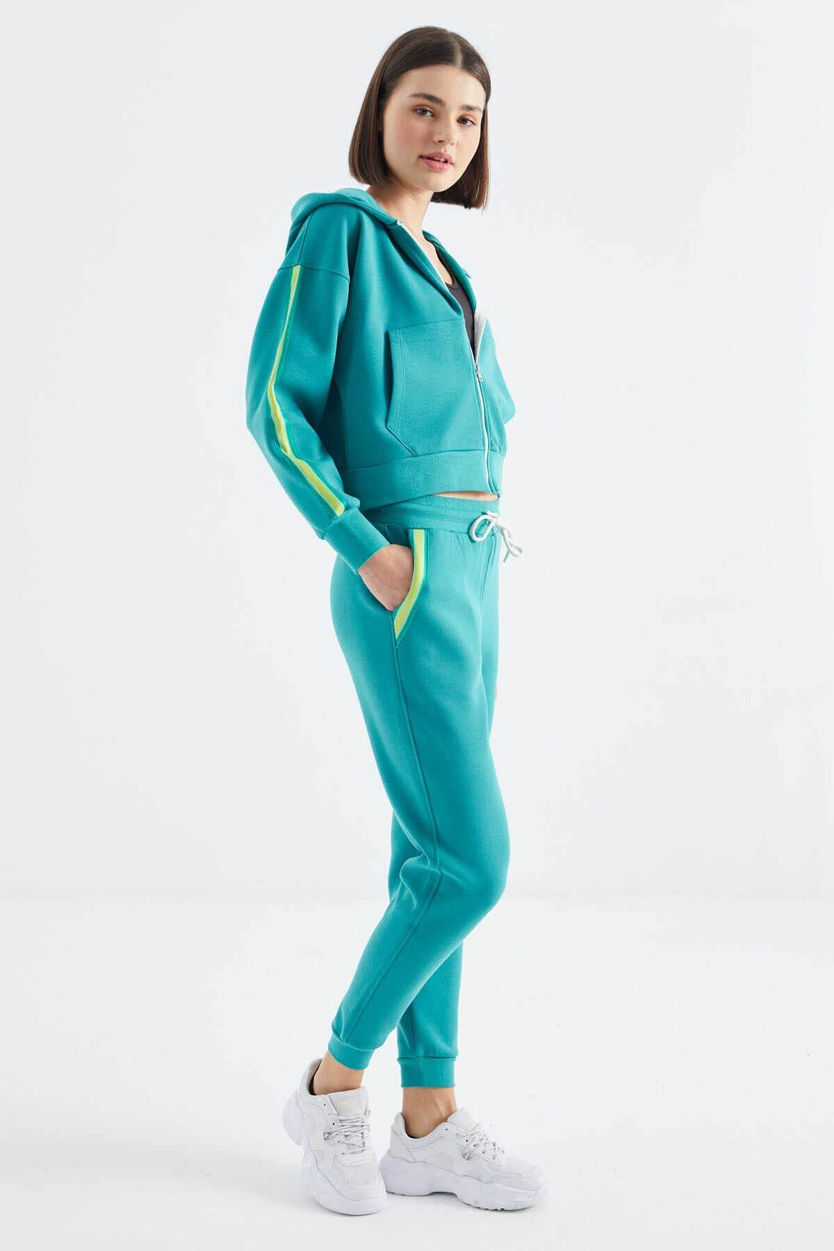 Women's Green Zip-Up Tracksuit Set - SevendayShopping